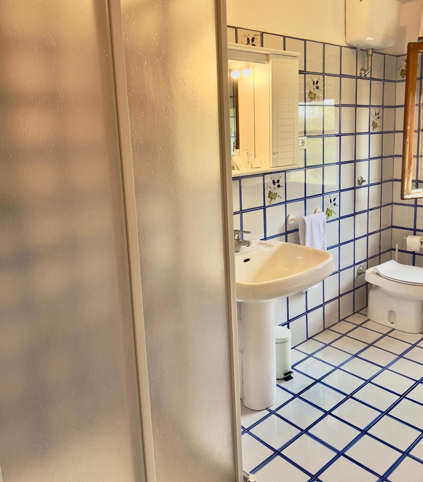 Villa Lavinia B&B Montescudaio Phòng bức ảnh